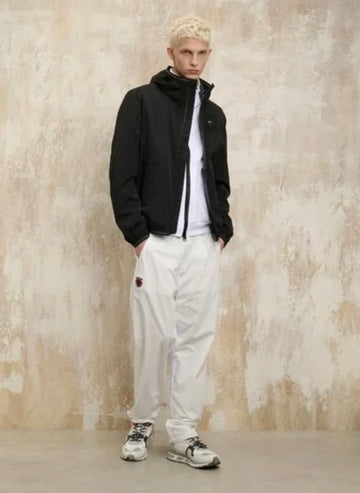 Blauer Farrin nero