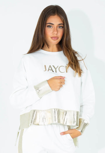 JAYCI
FELPA CON DETTAGLI PLACCATI