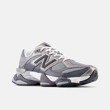 Scarpa Iron Grey  New Balance 9060
