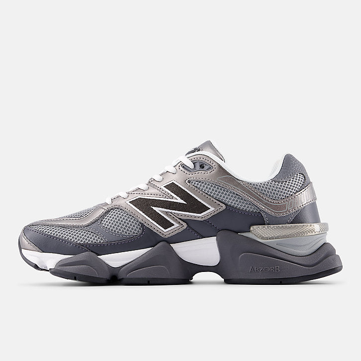 Scarpa Iron Grey  New Balance 9060